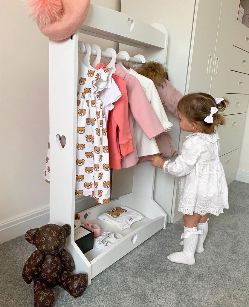 kid in her closet