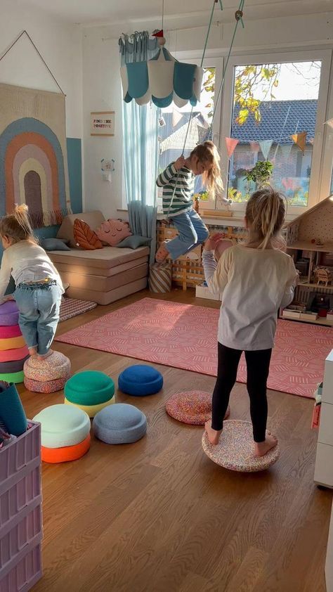kids playing in their room