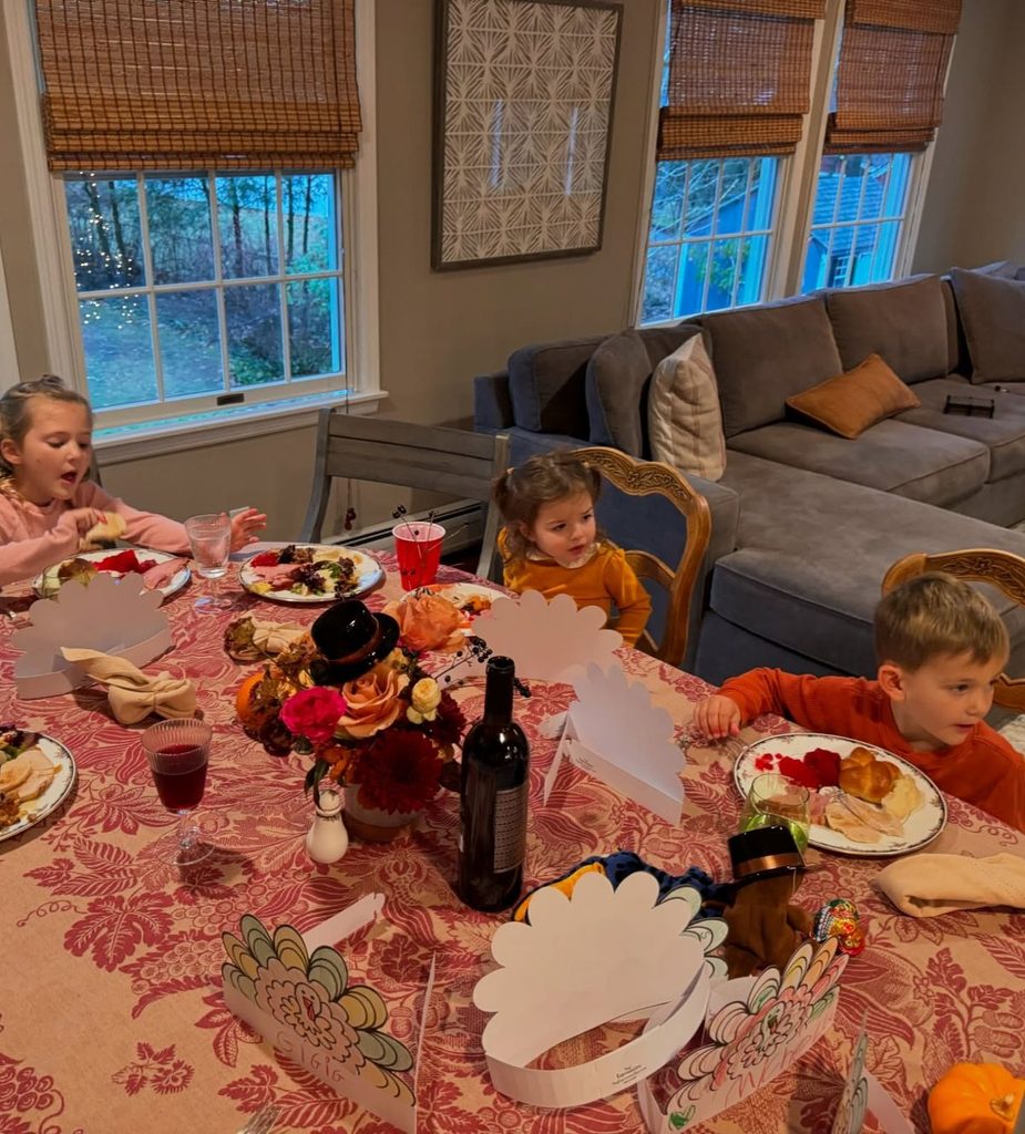 kids in the kids' table